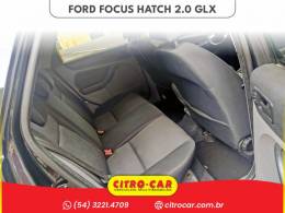 FORD - FOCUS - 2011/2012 - Preta - R$ 38.900,00