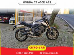 HONDA - CB 650R - 2021/2021 - Prata - R$ 49.500,00