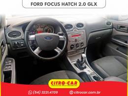 FORD - FOCUS - 2011/2012 - Preta - R$ 38.900,00