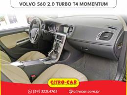 VOLVO - S60 - 2016/2017 - Preta - R$ 94.900,00