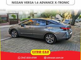 NISSAN - VERSA - 2021/2022 - Cinza - R$ 90.900,00