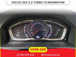 VOLVO - S60 - 2016/2017 - Preta - R$ 94.900,00