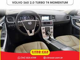 VOLVO - S60 - 2016/2017 - Preta - R$ 94.900,00