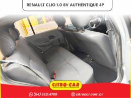 RENAULT - CLIO - 2006/2006 - Prata - R$ 16.900,00