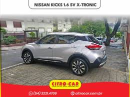 NISSAN - KICKS - 2017/2018 - Prata - R$ 79.900,00