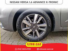 NISSAN - VERSA - 2021/2022 - Cinza - R$ 92.900,00