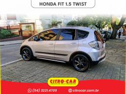 HONDA - FIT - 2013/2013 - Prata - R$ 52.900,00