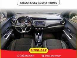 NISSAN - KICKS - 2017/2018 - Prata - R$ 79.900,00