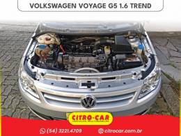 VOLKSWAGEN - VOYAGE - 2012/2013 - Prata - R$ 33.900,00