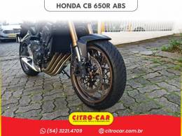 HONDA - CB 650R - 2021/2021 - Prata - R$ 49.500,00