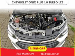 CHEVROLET - ONIX - 2021/2022 - Branca - R$ 80.900,00