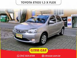 TOYOTA - ETIOS - 2016/2017 - Prata - R$ 54.900,00