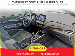 CHEVROLET - ONIX - 2021/2022 - Branca - R$ 81.900,00