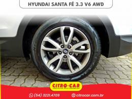 HYUNDAI - SANTA FÉ - 2013/2014 - Prata - R$ 93.900,00