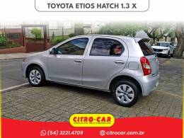 TOYOTA - ETIOS - 2013/2014 - Prata - R$ 41.500,00