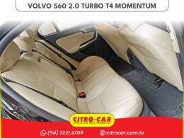 VOLVO - S60 - 2016/2017 - Preta - R$ 94.900,00