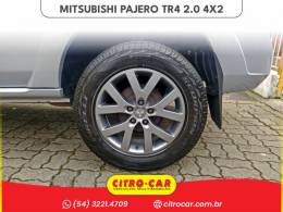 MITSUBISHI - PAJERO TR4 - 2013/2014 - Prata - R$ 58.900,00