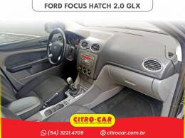 FORD - FOCUS - 2011/2012 - Preta - R$ 38.900,00