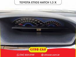 TOYOTA - ETIOS - 2013/2014 - Prata - R$ 41.500,00