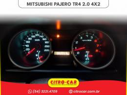 MITSUBISHI - PAJERO TR4 - 2013/2014 - Prata - R$ 58.900,00