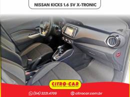 NISSAN - KICKS - 2017/2018 - Prata - R$ 82.900,00