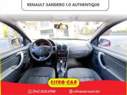 RENAULT - SANDERO - 2014/2014 - Vermelha - R$ 29.900,00