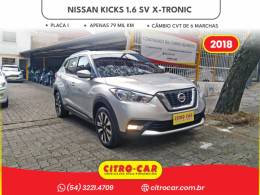 NISSAN - KICKS - 2017/2018 - Prata - R$ 79.900,00